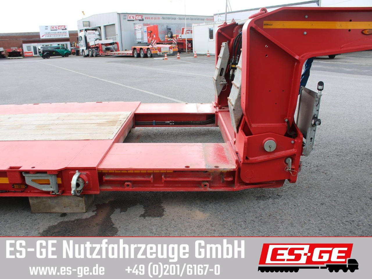 Faymonville MAX Trailer MAX510 Tiefbett 3x12 t PA - Low loader semi-trailer: picture 4 Faymonville MAX Trailer MAX510 Tiefbett 3x12 t PA - Low loader semi-trailer: picture 4