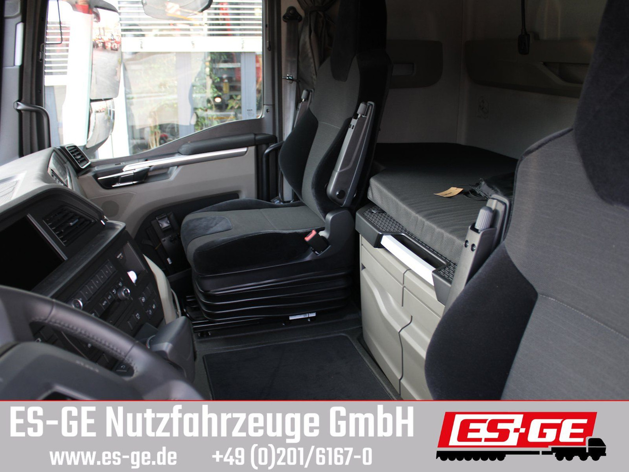 MAN TGX 33.540 6x4 BL SA mit Fassi F545RA.2.26 - Tractor unit: picture 5 MAN TGX 33.540 6x4 BL SA mit Fassi F545RA.2.26 - Tractor unit: picture 5