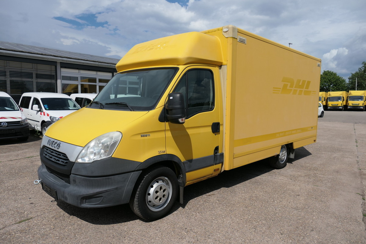 IVECO Daily 35 S11 C30C AUTOMATIK KAMERA Regale LUFT D - Box van: picture 1 IVECO Daily 35 S11 C30C AUTOMATIK KAMERA Regale LUFT D - Box van: picture 1