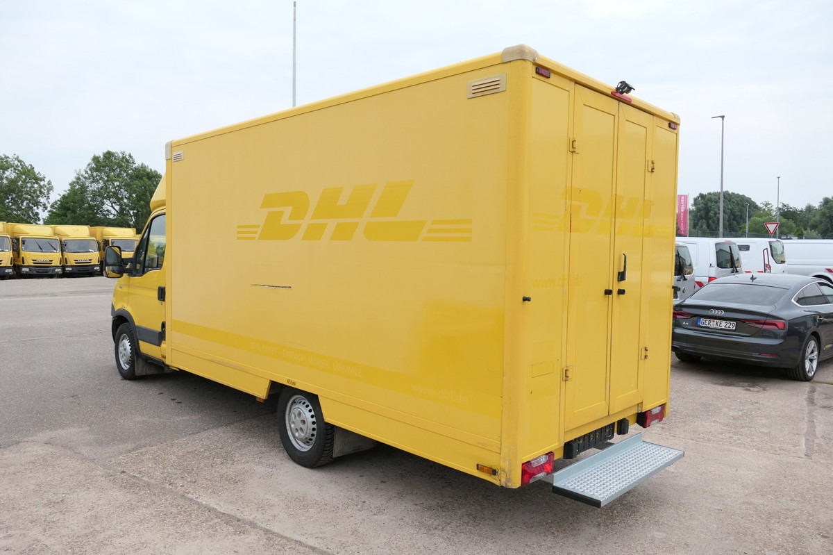 IVECO Daily 35 S11 C30C AUTOMATIK KAMERA Regale LUFT D - Box van: picture 4 IVECO Daily 35 S11 C30C AUTOMATIK KAMERA Regale LUFT D - Box van: picture 4