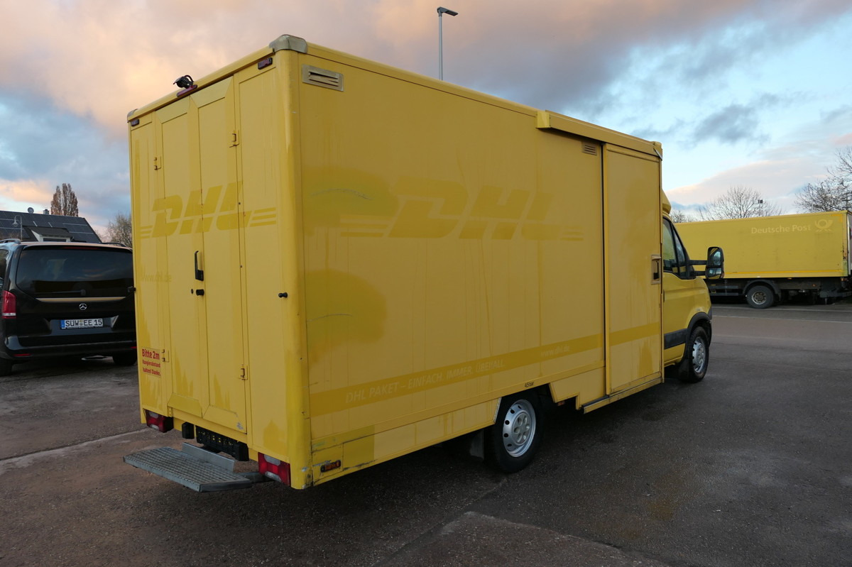 IVECO Daily 35 S11 C30C AUTOMATIK KAMERA Regale LUFT D - Box van: picture 3 IVECO Daily 35 S11 C30C AUTOMATIK KAMERA Regale LUFT D - Box van: picture 3