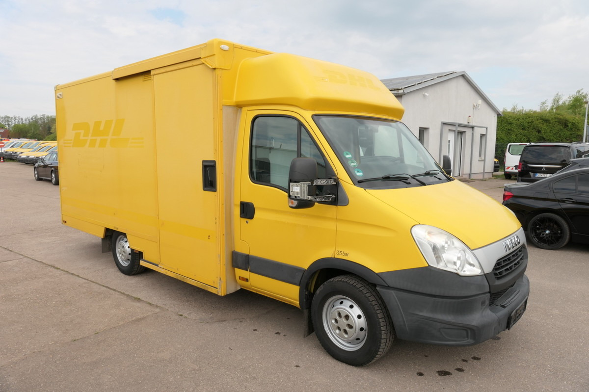 IVECO Daily 35 S11 C30C AUTOMATIK KAMERA Regale LUFT D - Box van: picture 2 IVECO Daily 35 S11 C30C AUTOMATIK KAMERA Regale LUFT D - Box van: picture 2