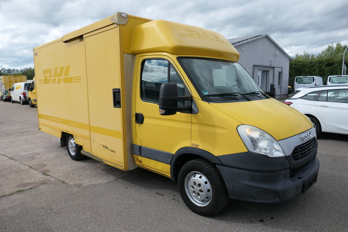 IVECO Daily 35 S11 C30C AUTOMATIK KAMERA Regale LUFT D - Box van: picture 2 IVECO Daily 35 S11 C30C AUTOMATIK KAMERA Regale LUFT D - Box van: picture 2
