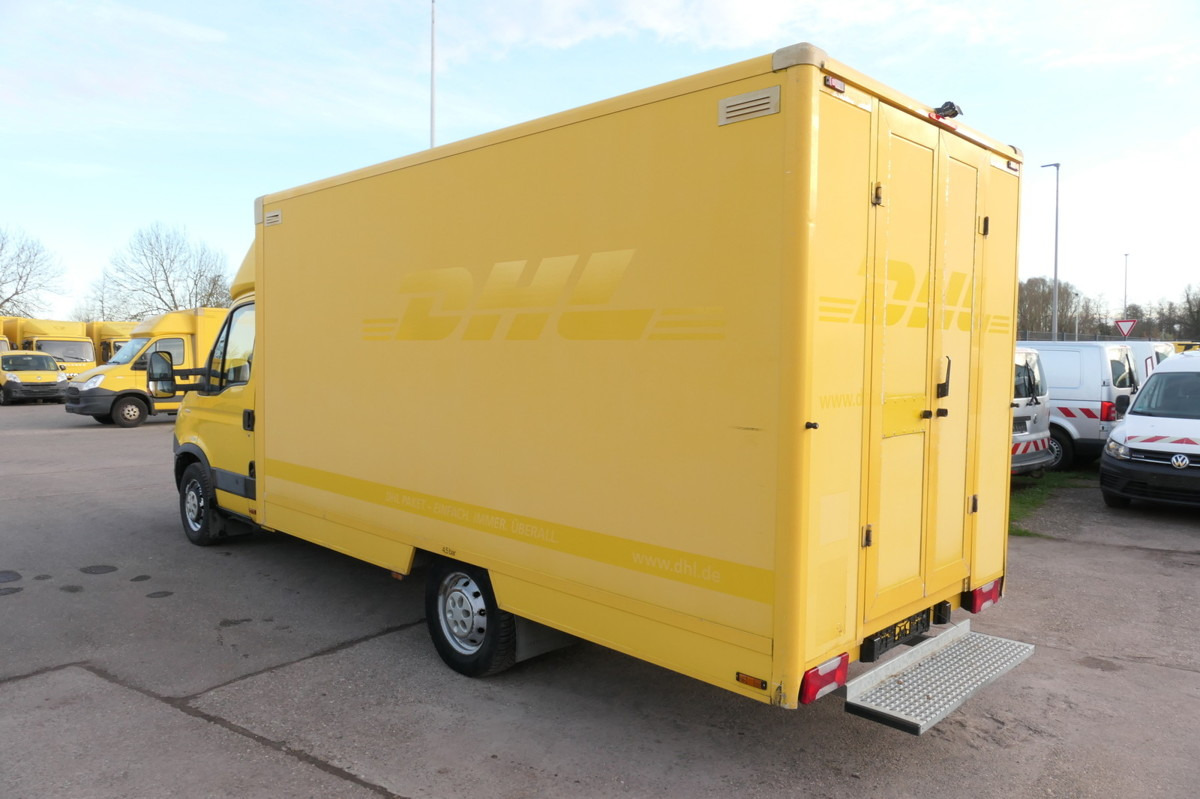 IVECO Daily 35 S11 C30C AUTOMATIK KAMERA Regale LUFT D - Box van: picture 4 IVECO Daily 35 S11 C30C AUTOMATIK KAMERA Regale LUFT D - Box van: picture 4