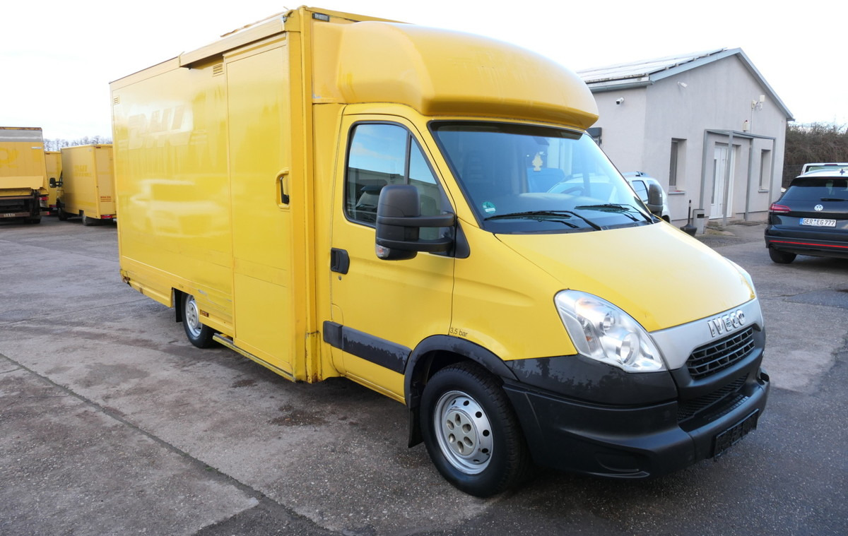 IVECO Daily 35 S11 C30C AUTOMATIK KAMERA Regale LUFT D - Box van: picture 2 IVECO Daily 35 S11 C30C AUTOMATIK KAMERA Regale LUFT D - Box van: picture 2