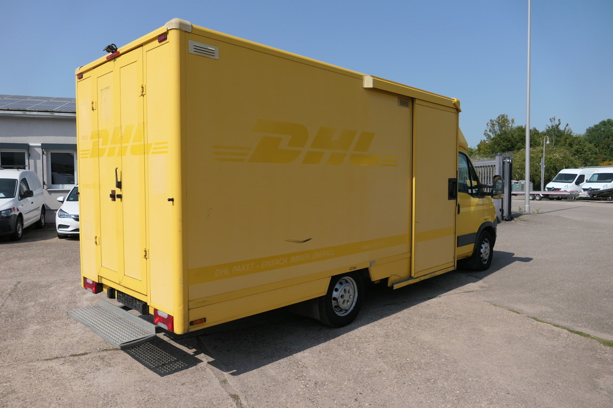 IVECO Daily 35 S11 C30C AUTOMATIK KAMERA Regale LUFT D - Box van: picture 3 IVECO Daily 35 S11 C30C AUTOMATIK KAMERA Regale LUFT D - Box van: picture 3