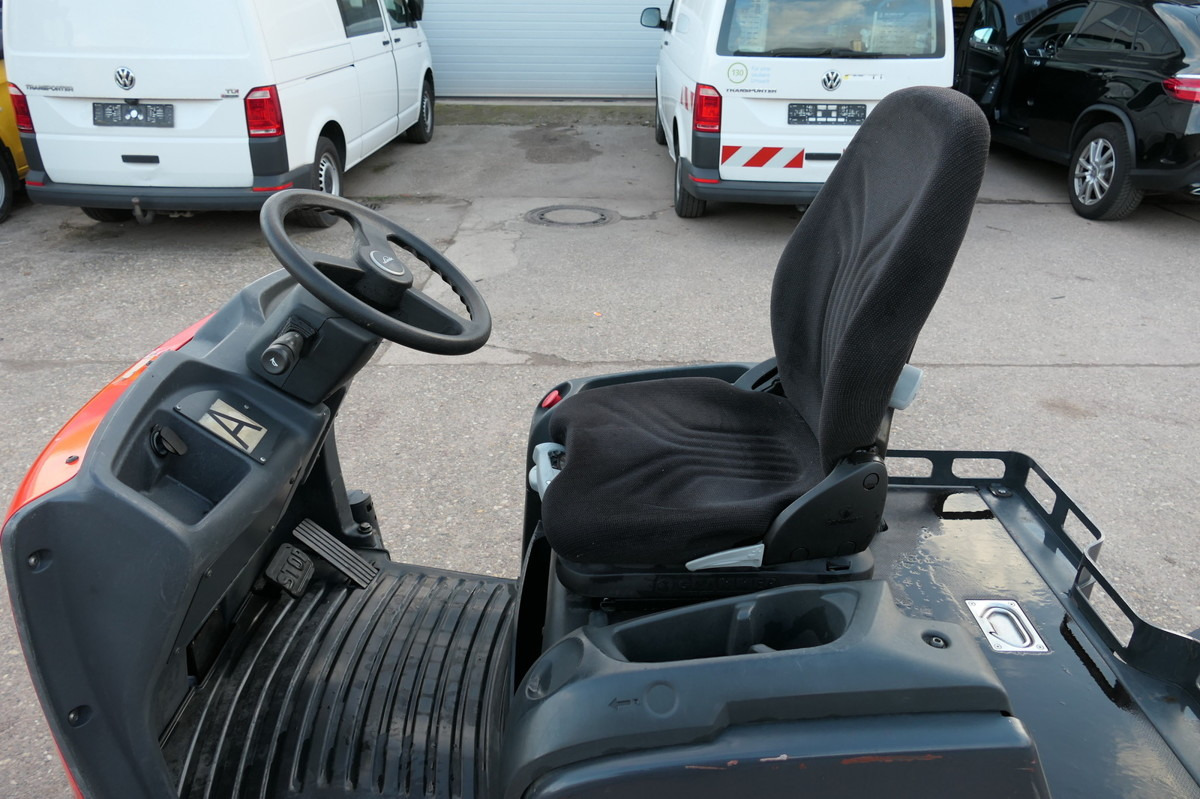 LINDE P 60 Z Schlepper Batterie 11/2019 - Tow tractor: picture 5 LINDE P 60 Z Schlepper Batterie 11/2019 - Tow tractor: picture 5