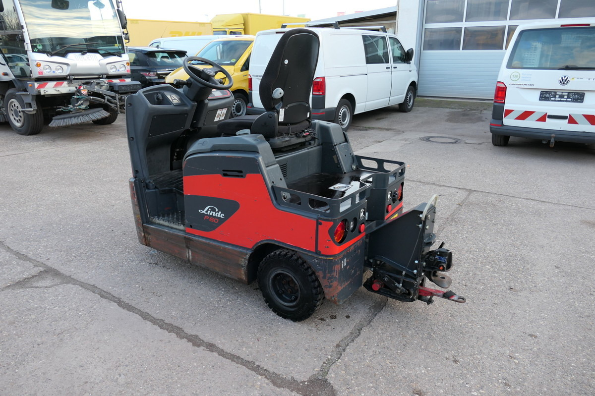 LINDE P 60 Z Schlepper Batterie 11/2019 - Tow tractor: picture 4 LINDE P 60 Z Schlepper Batterie 11/2019 - Tow tractor: picture 4