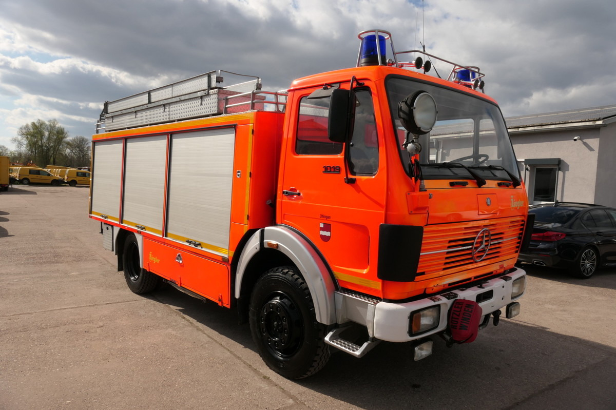 MERCEDES-BENZ 1019 AF Rüstwagen 4x4 TOP ZUSTAND - Fire truck: picture 3 MERCEDES-BENZ 1019 AF Rüstwagen 4x4 TOP ZUSTAND - Fire truck: picture 3