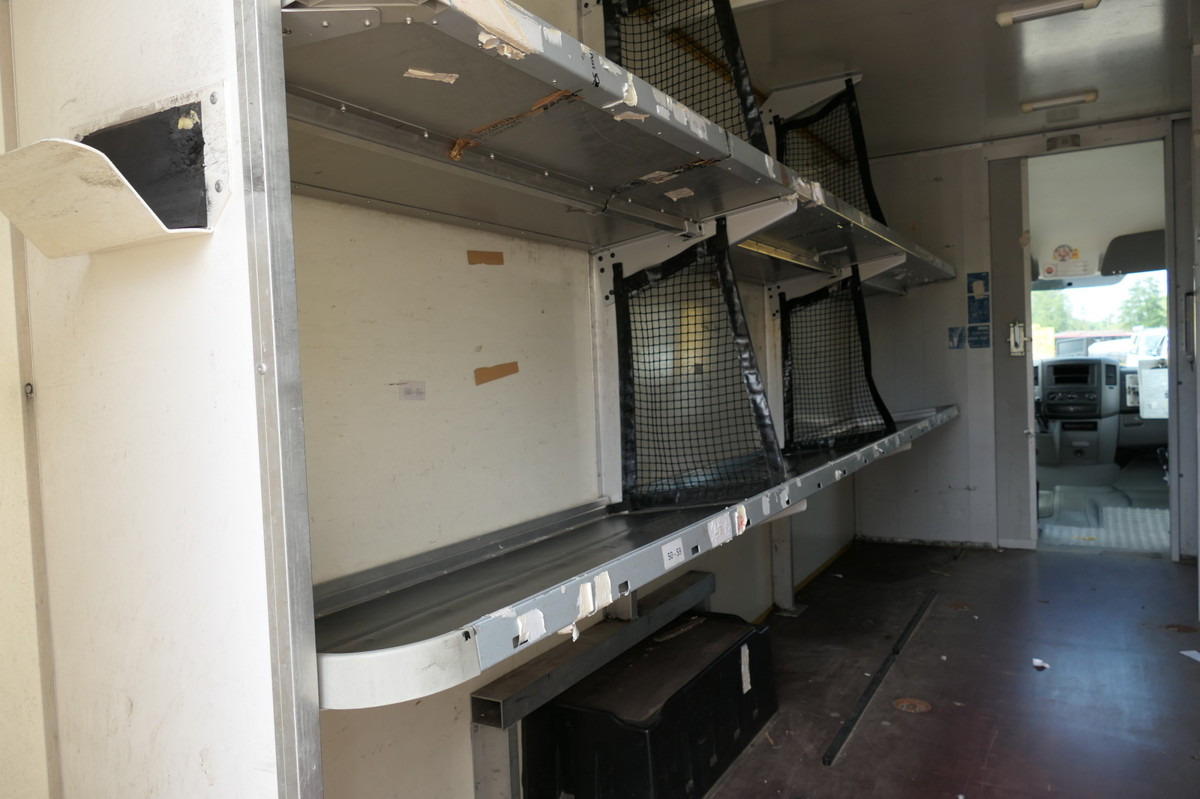 MERCEDES-BENZ SPRINTER 310 CDI MAXI EURO-5 KOFFER REGALE KAMER - Box van: picture 5 MERCEDES-BENZ SPRINTER 310 CDI MAXI EURO-5 KOFFER REGALE KAMER - Box van: picture 5