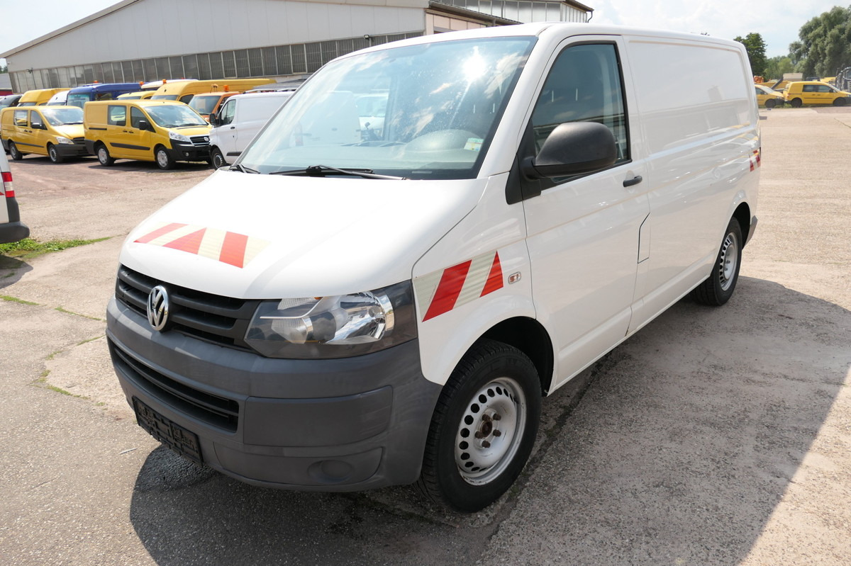 VW T5 2.0 TDI 4Motion 3-Sitzer AHK KLIMA WERKSTATTE - Small van: picture 3 VW T5 2.0 TDI 4Motion 3-Sitzer AHK KLIMA WERKSTATTE - Small van: picture 3