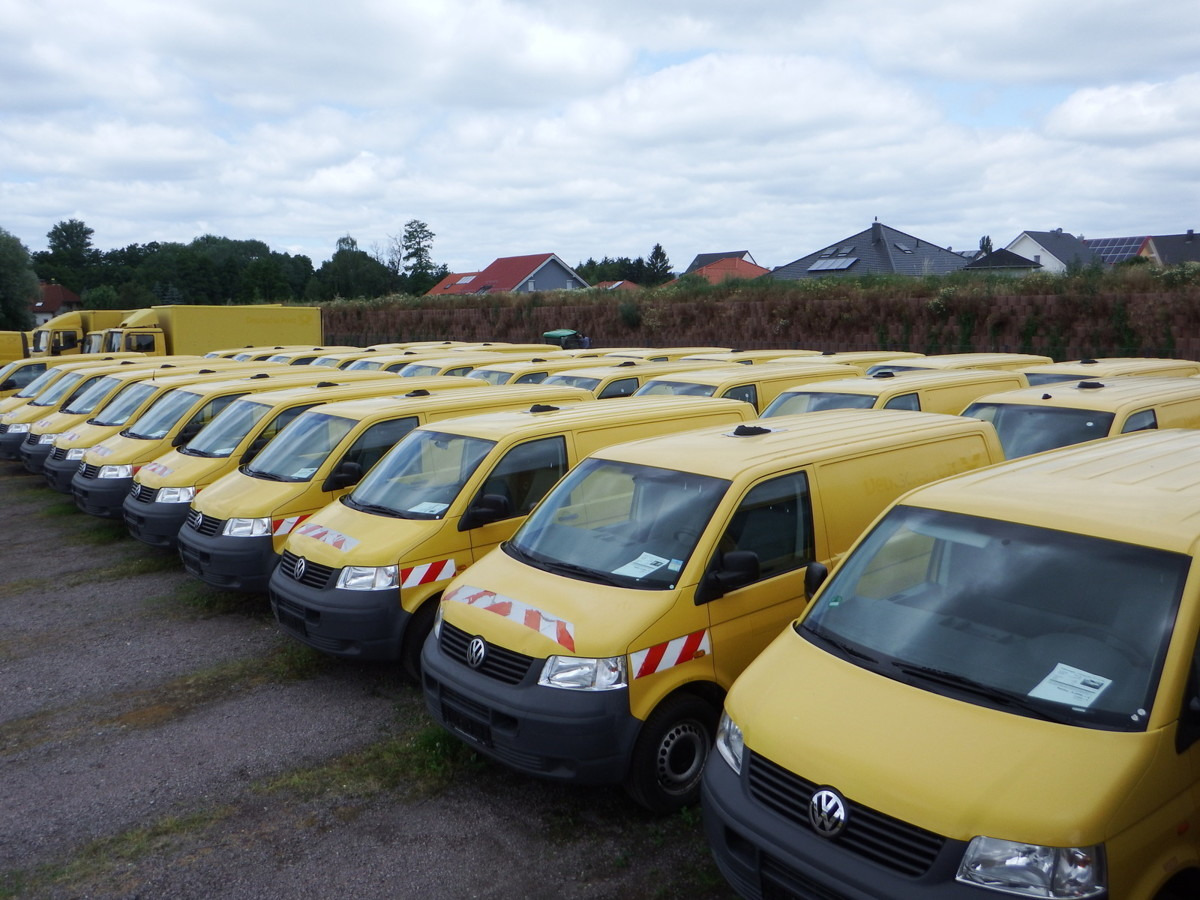 VW T5 Transporter 1.9 TDI 2-Sitzer PARKTRONIK 2xSCH - Small van: picture 1 VW T5 Transporter 1.9 TDI 2-Sitzer PARKTRONIK 2xSCH - Small van: picture 1