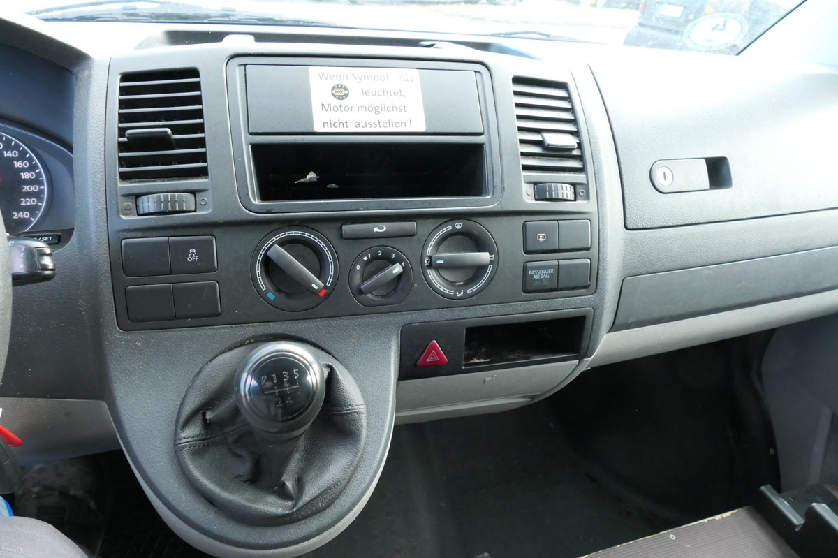 Leasing of VW T5 Transporter 2.0 TDI PARKTRONIK EURO-5 2xSCHIE VW T5 Transporter 2.0 TDI PARKTRONIK EURO-5 2xSCHIE: picture 12