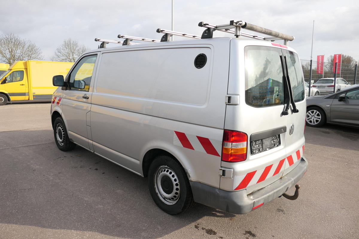 VW T5 Transporter 2.5 TDI 4Motion Werkstatteinbau A - Small van: picture 5 VW T5 Transporter 2.5 TDI 4Motion Werkstatteinbau A - Small van: picture 5