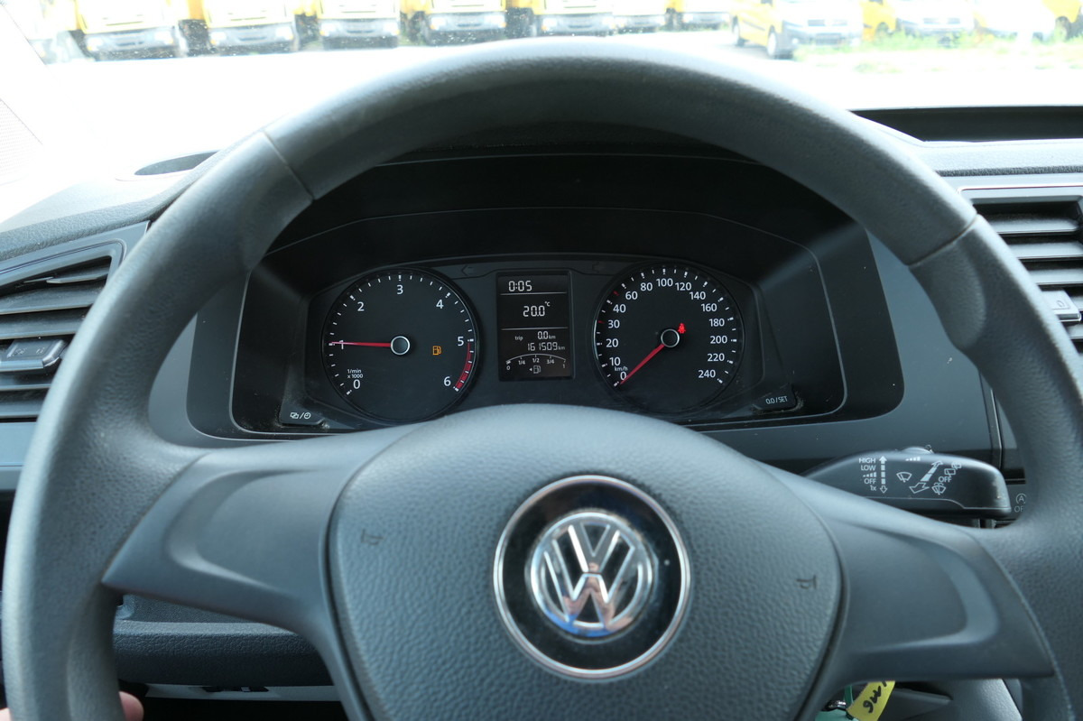 Small van VW T6 Transporter 2.0 TDI 4Motion 3Sitzer KLIMA AHK: picture 12 Small van VW T6 Transporter 2.0 TDI 4Motion 3Sitzer KLIMA AHK: picture 12