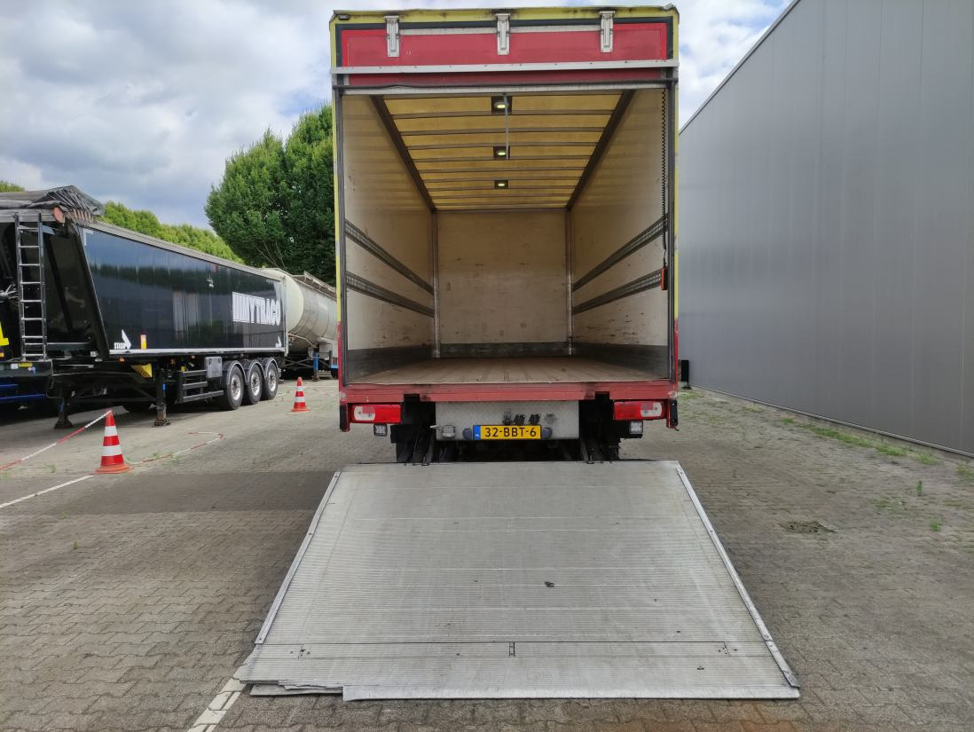 DAF CF 85.410 4x2 Spacecab - NL truck - Box truck: picture 5 DAF CF 85.410 4x2 Spacecab - NL truck - Box truck: picture 5