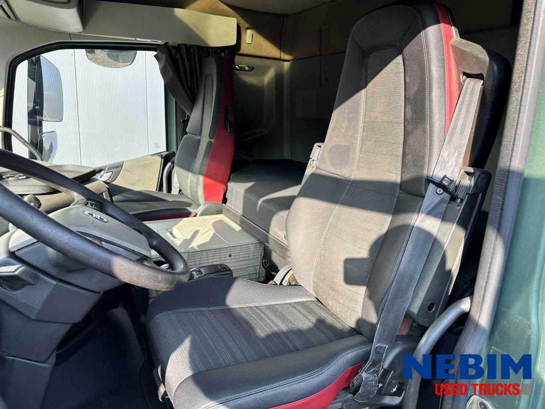 Volvo FH 500 6x4 - Retarder - HUB Reduction - Bougie Lift - Container transporter/ Swap body truck: picture 3 Volvo FH 500 6x4 - Retarder - HUB Reduction - Bougie Lift - Container transporter/ Swap body truck: picture 3