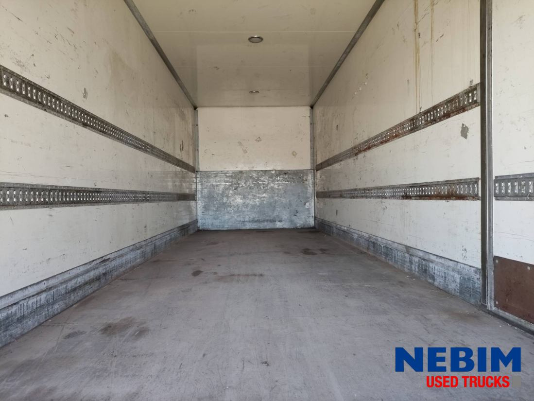 Volvo FL 240 500.388km - Box truck: picture 3 Volvo FL 240 500.388km - Box truck: picture 3