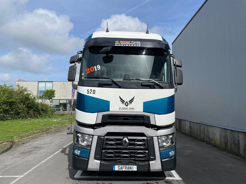 Renault T520 - Tractor unit: picture 2 Renault T520 - Tractor unit: picture 2