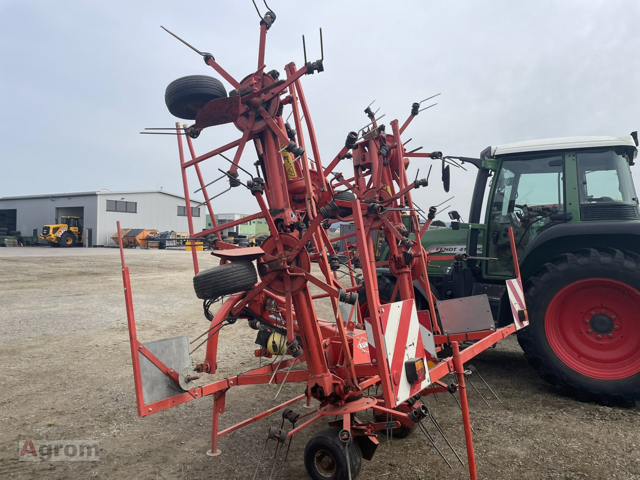 Kuhn GF 8501 - Tedder/ Rake: picture 4 Kuhn GF 8501 - Tedder/ Rake: picture 4