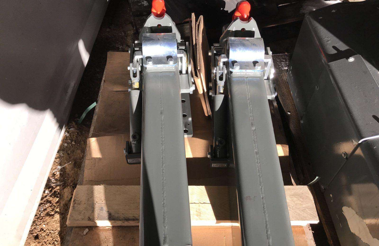 Merlo Merlo - Hood for Agricultural machinery: picture 3 Merlo Merlo - Hood for Agricultural machinery: picture 3