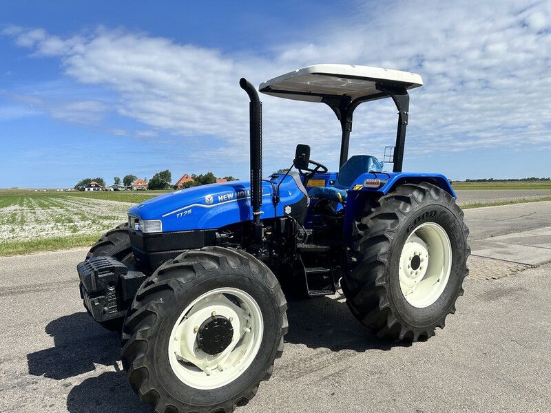 New Holland TT75 - Farm tractor: picture 1 New Holland TT75 - Farm tractor: picture 1