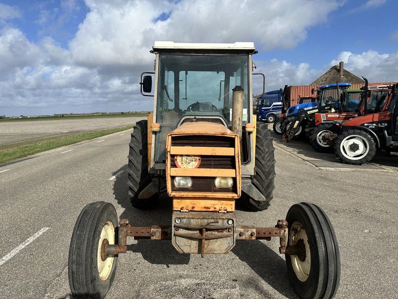 Renault 651S - Farm tractor: picture 2 Renault 651S - Farm tractor: picture 2