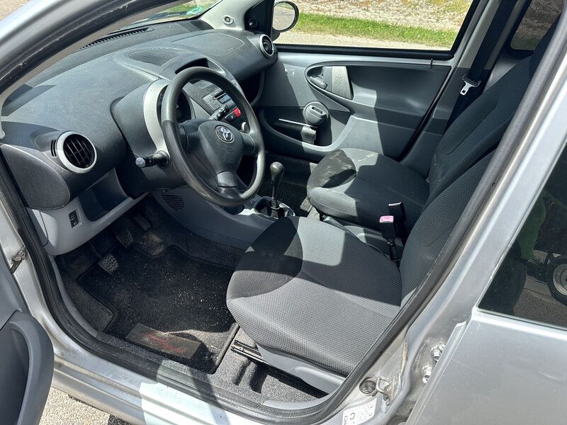 Toyota Aygo - Car: picture 4 Toyota Aygo - Car: picture 4