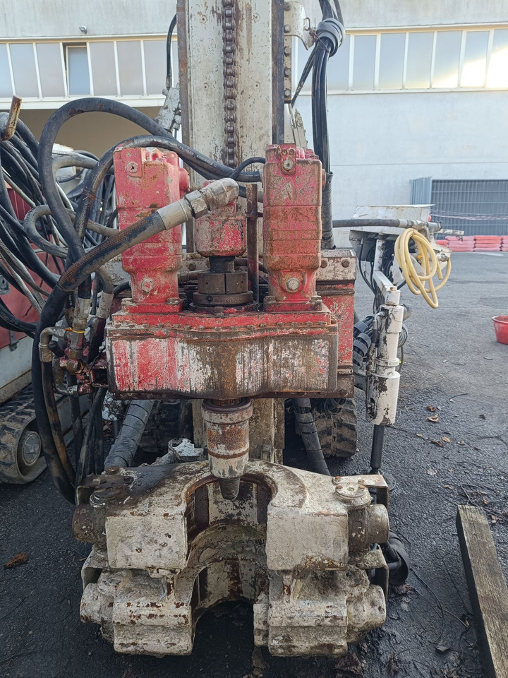 Comacchio MC400P - Pile driver: picture 5 Comacchio MC400P - Pile driver: picture 5
