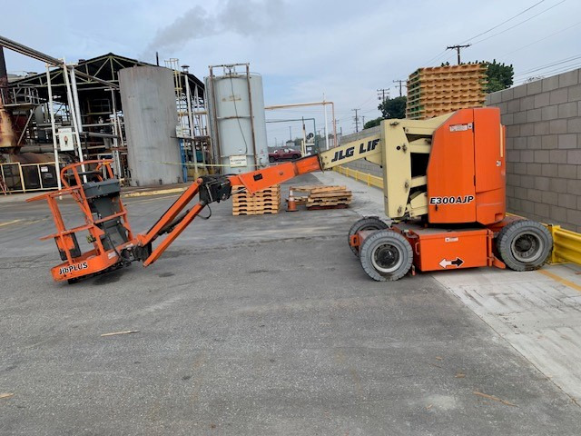 JLG E300AJP - Telescopic wheel loader: picture 2 JLG E300AJP - Telescopic wheel loader: picture 2