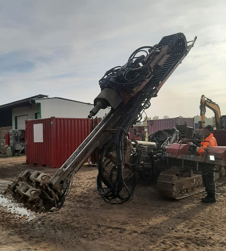 Klemm KR 806-3D - Pile driver: picture 5 Klemm KR 806-3D - Pile driver: picture 5