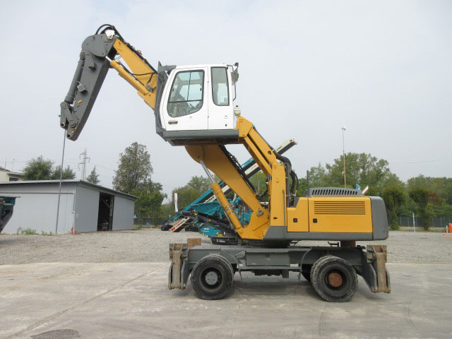 Liebherr A924 - Waste/ Industry handler: picture 5 Liebherr A924 - Waste/ Industry handler: picture 5