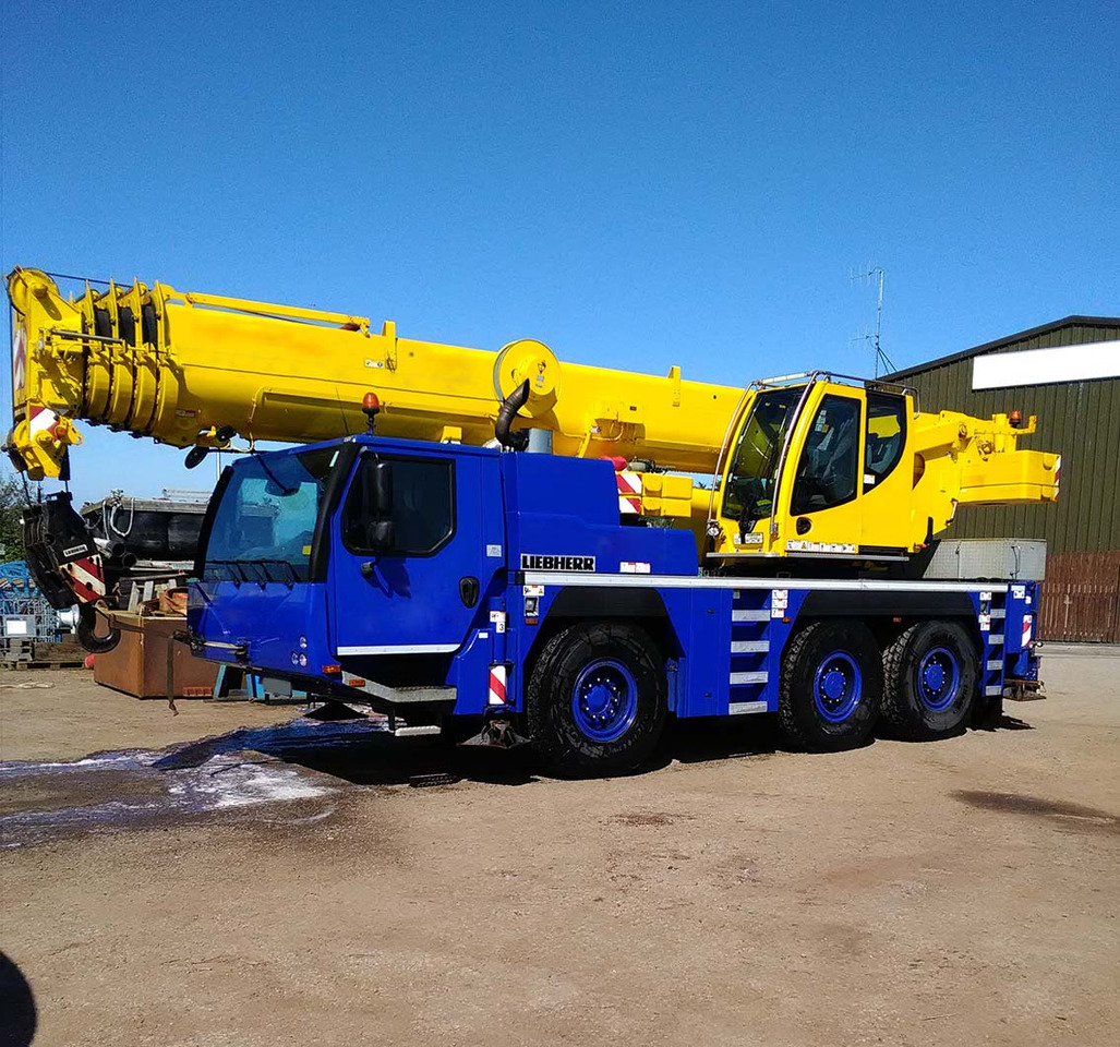 Liebherr LTM 1055-3.2 - Mobile crane: picture 2 Liebherr LTM 1055-3.2 - Mobile crane: picture 2