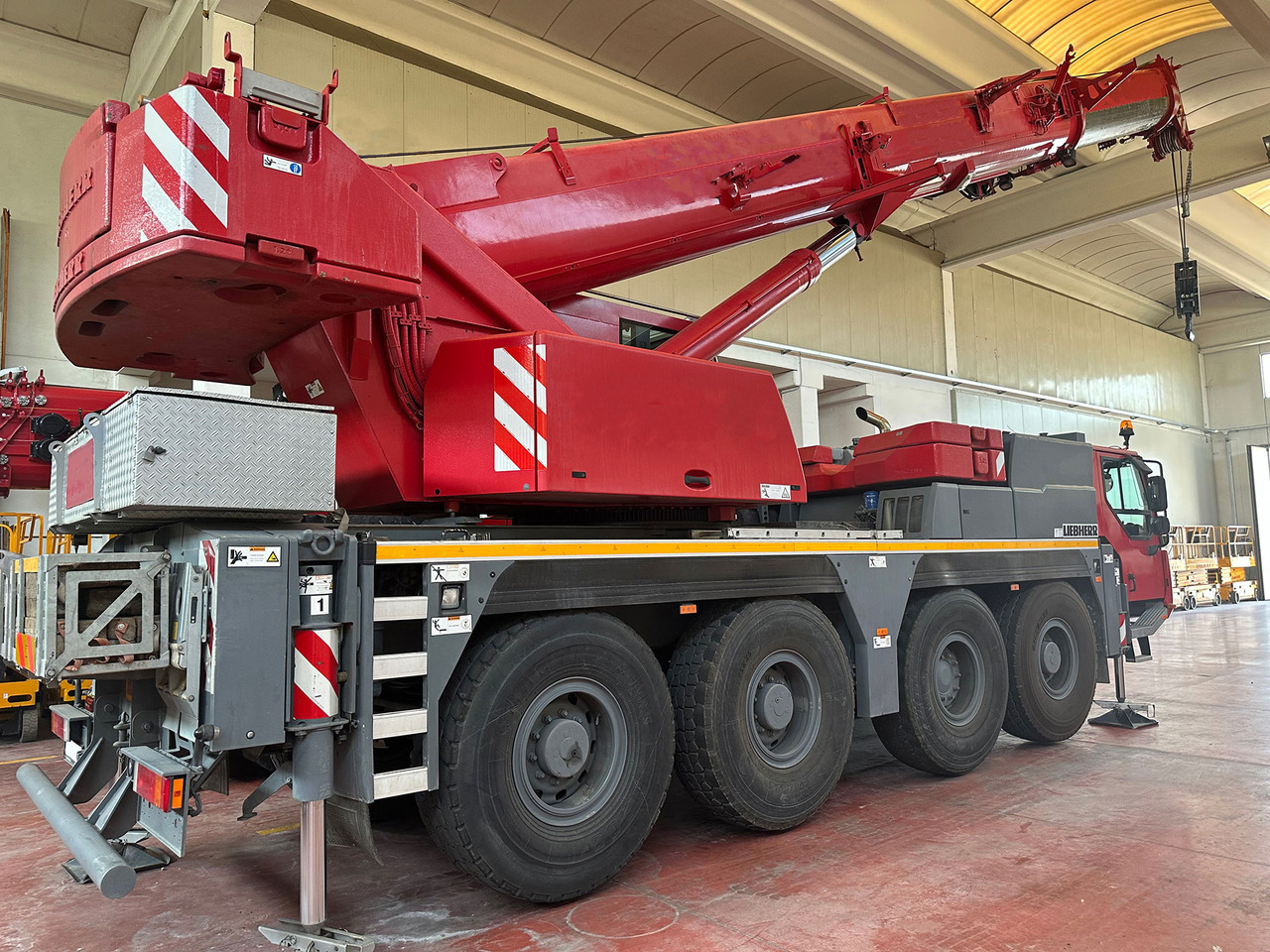 Liebherr LTM 1070-4.2 - Mobile crane: picture 2 Liebherr LTM 1070-4.2 - Mobile crane: picture 2