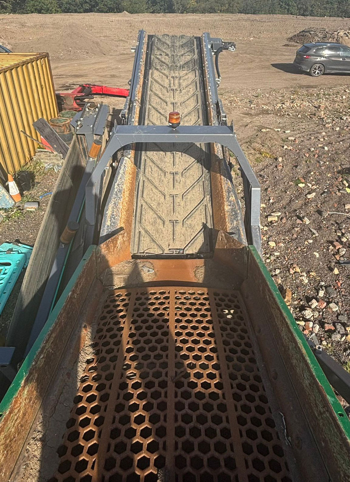 McCloskey R70 - Screener: picture 5 McCloskey R70 - Screener: picture 5