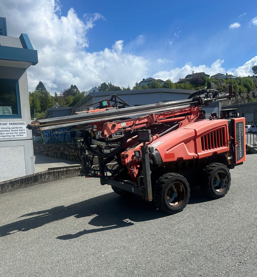 Sandvik Commando DC125R - Drilling rig: picture 1 Sandvik Commando DC125R - Drilling rig: picture 1