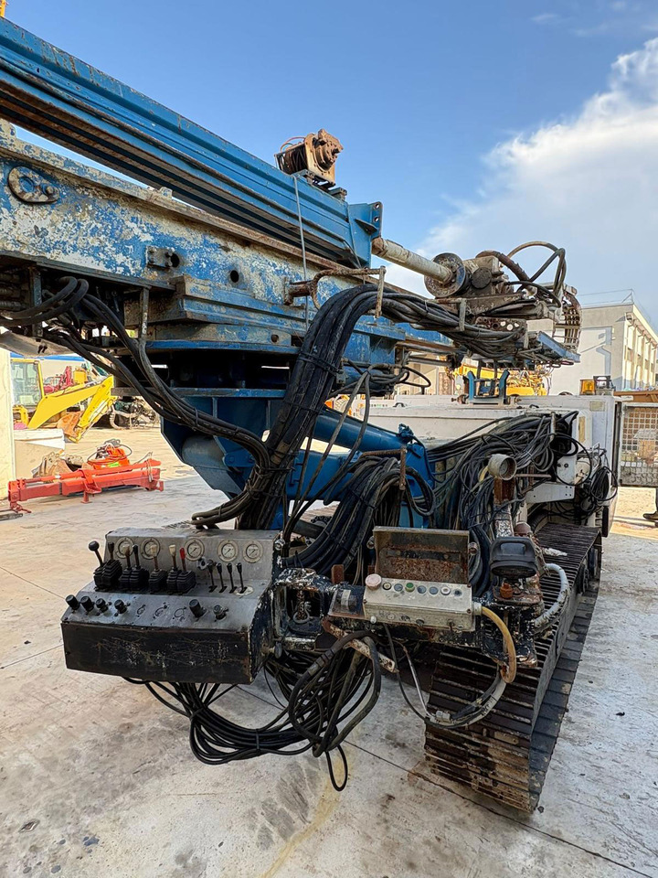 Soilmec SM-401 - Pile driver: picture 3 Soilmec SM-401 - Pile driver: picture 3