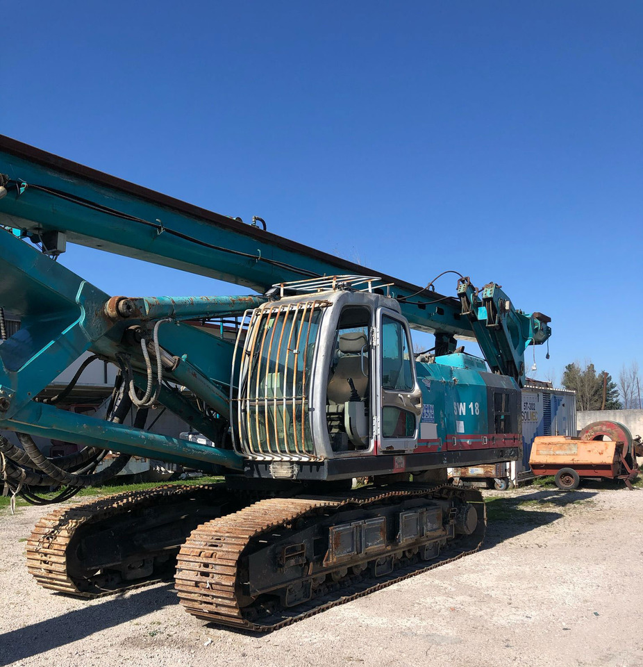 Sunward SW18 - Pile driver: picture 1 Sunward SW18 - Pile driver: picture 1