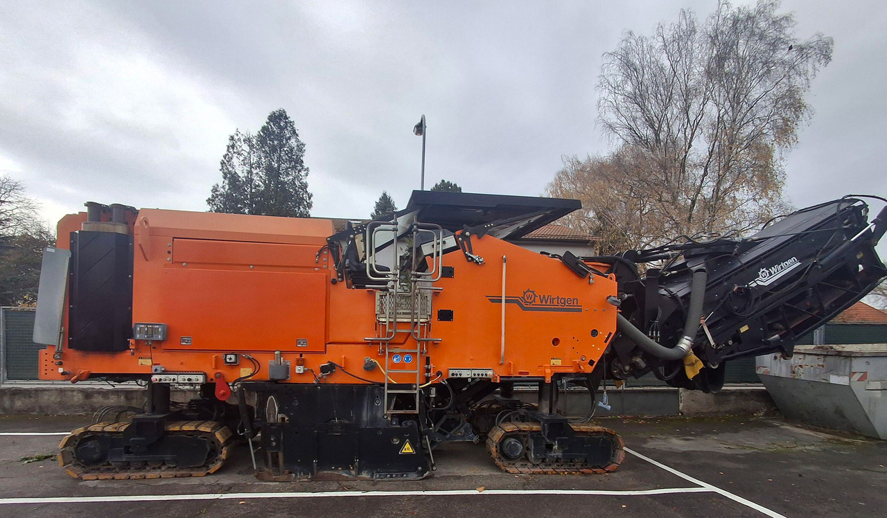 Wirtgen W 2000 - Cold planer: picture 1 Wirtgen W 2000 - Cold planer: picture 1