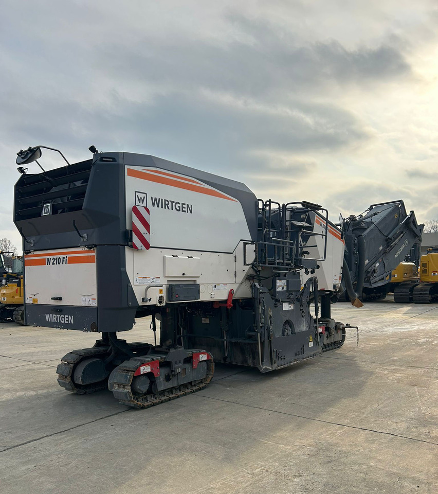 Wirtgen W 210 FI - Asphalt paver: picture 4 Wirtgen W 210 FI - Asphalt paver: picture 4
