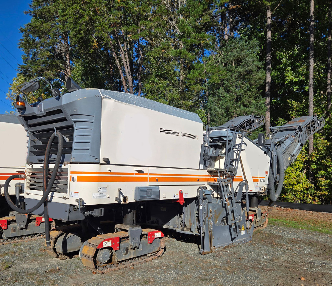 Wirtgen W 210 i - Cold planer: picture 1 Wirtgen W 210 i - Cold planer: picture 1