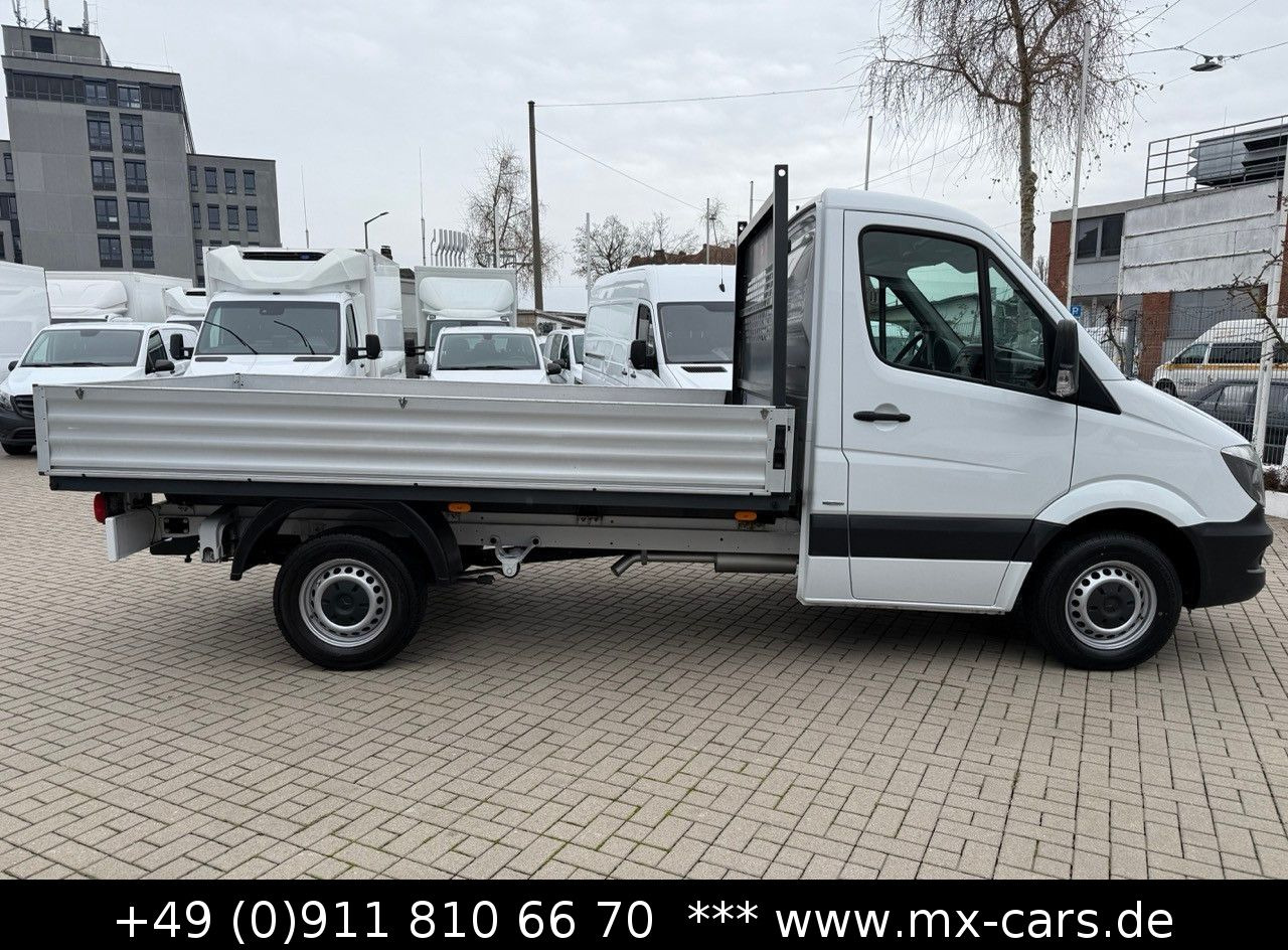 Mercedes-Benz Sprinter 213 Pritsche 3 Sitze Klima AHK No 313-7 - Flatbed van: picture 4 Mercedes-Benz Sprinter 213 Pritsche 3 Sitze Klima AHK No 313-7 - Flatbed van: picture 4