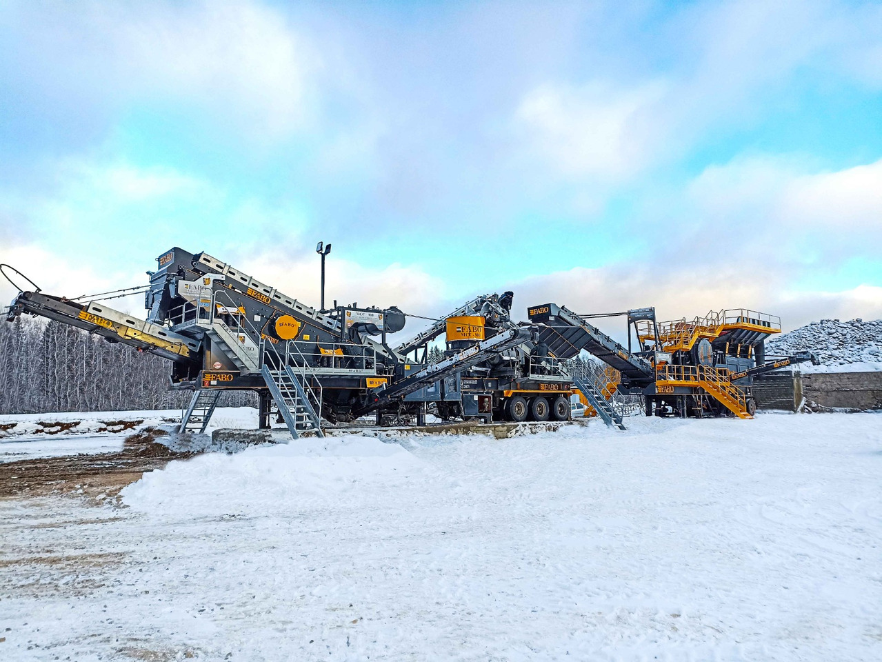 FABO Mobile crusher - Mobile crusher: picture 5 FABO Mobile crusher - Mobile crusher: picture 5