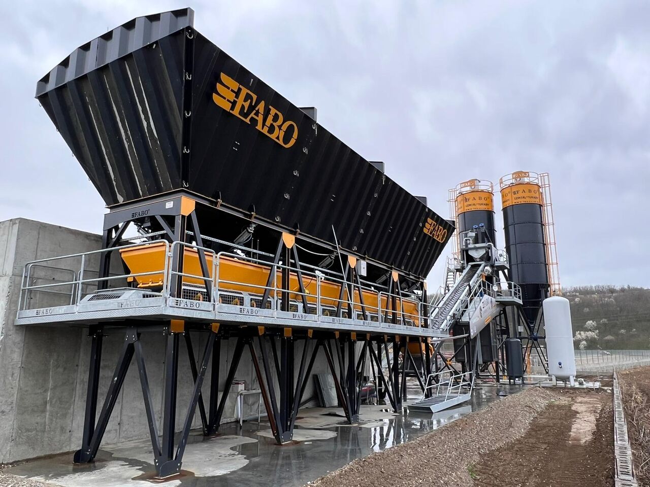FABO compact concrete plant - Concrete plant: picture 1 FABO compact concrete plant - Concrete plant: picture 1