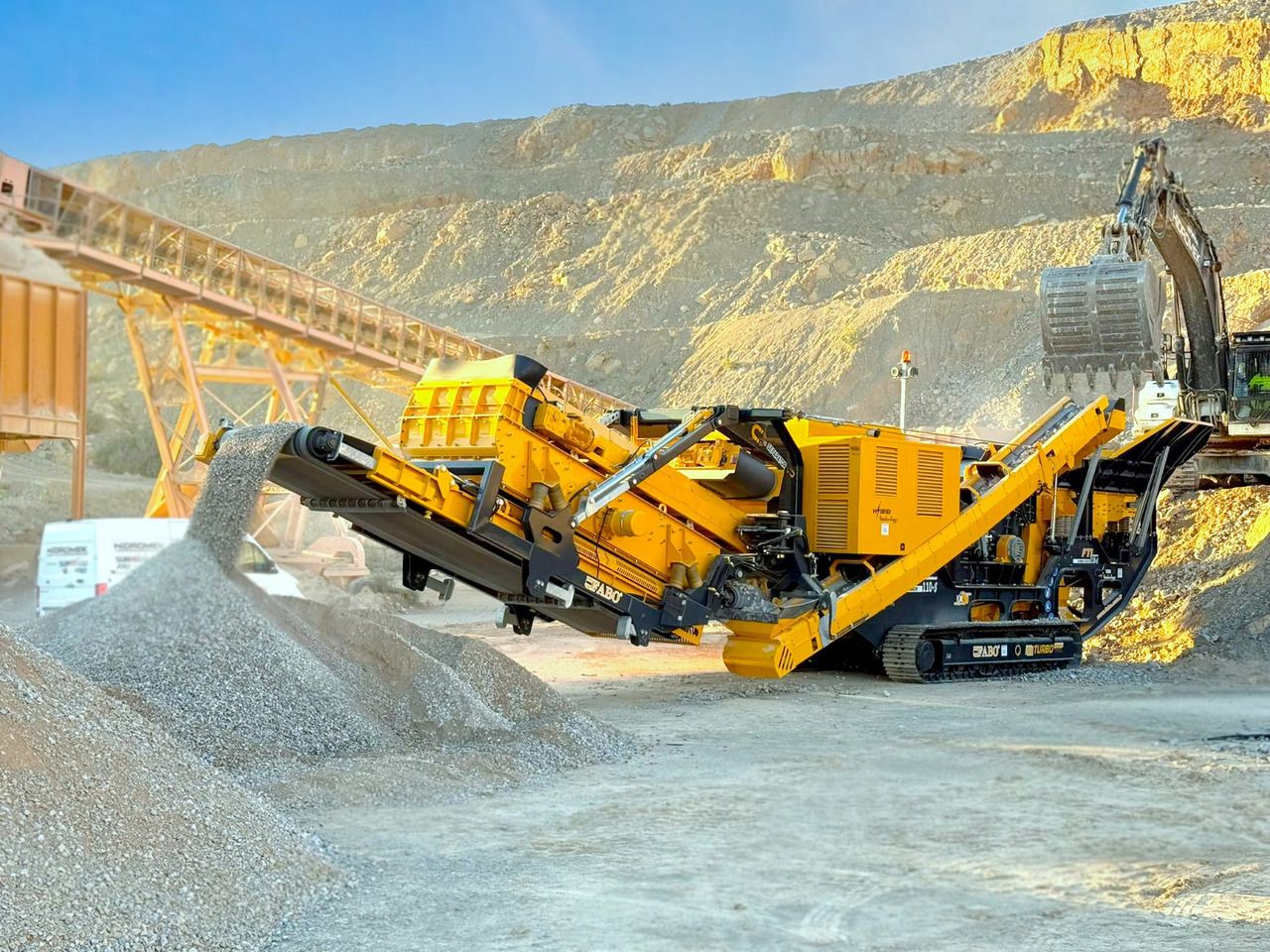 FABO crawler crusher - Crusher: picture 2 FABO crawler crusher - Crusher: picture 2