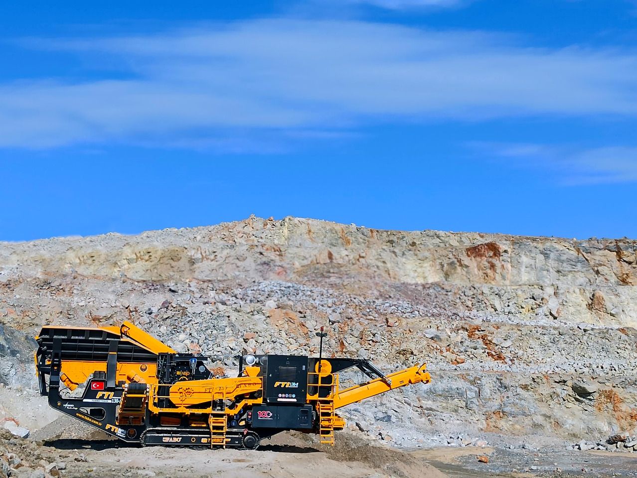 FABO crawler crusher - Crusher: picture 2 FABO crawler crusher - Crusher: picture 2