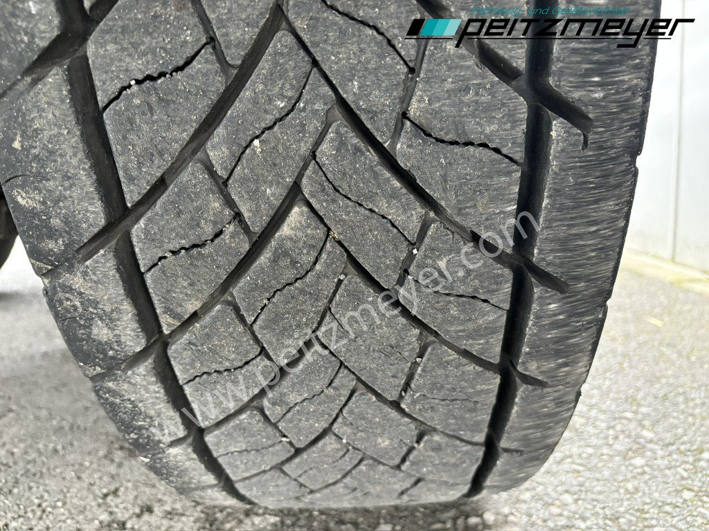 Curtainsider truck MERCEDES-BENZ Actros 2545 LL Pritsche, Klima, Standklima, PPC, EU 6 MP 4 - Edscha: picture 44 Curtainsider truck MERCEDES-BENZ Actros 2545 LL Pritsche, Klima, Standklima, PPC, EU 6 MP 4 - Edscha: picture 44