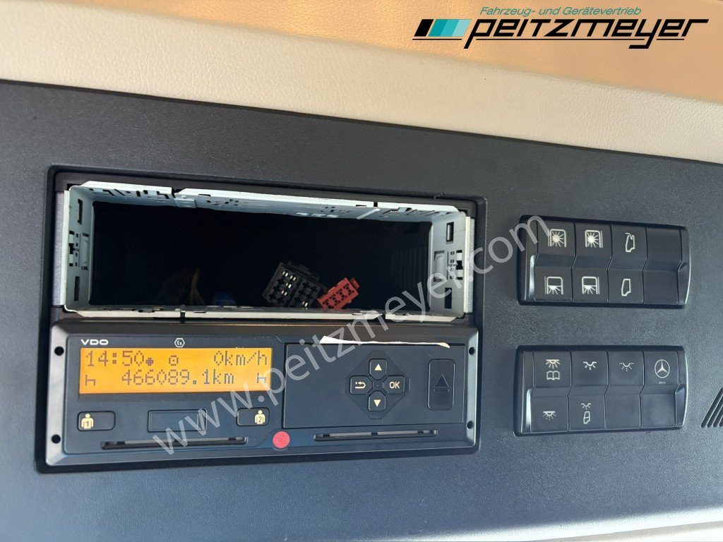 Curtainsider truck MERCEDES-BENZ Actros 2545 LL Pritsche, Klima, Standklima, PPC, EU 6 MP 4 - Edscha: picture 23 Curtainsider truck MERCEDES-BENZ Actros 2545 LL Pritsche, Klima, Standklima, PPC, EU 6 MP 4 - Edscha: picture 23