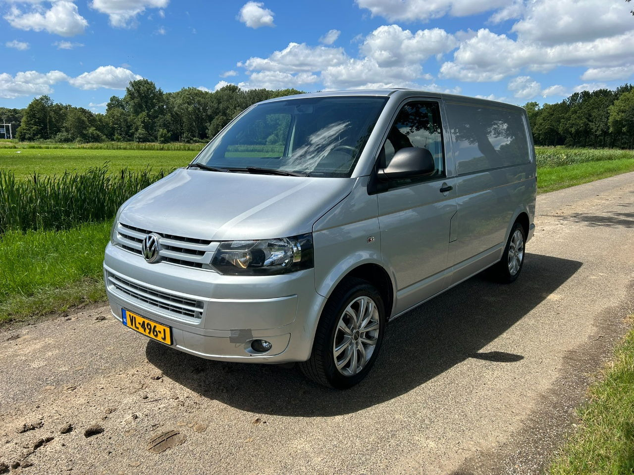Volkswagen Transporter 2.0 TDI Bleumotion Technology L1 H1 114 PK apk 14-12-2024 - Small van: picture 2 Volkswagen Transporter 2.0 TDI Bleumotion Technology L1 H1 114 PK apk 14-12-2024 - Small van: picture 2