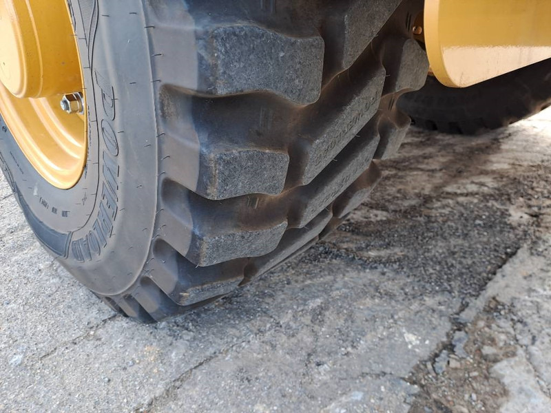 New Wheel loader Cat 906 (Bucket+Forks): picture 14